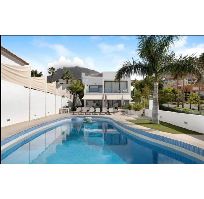 Modern and Stylish design house