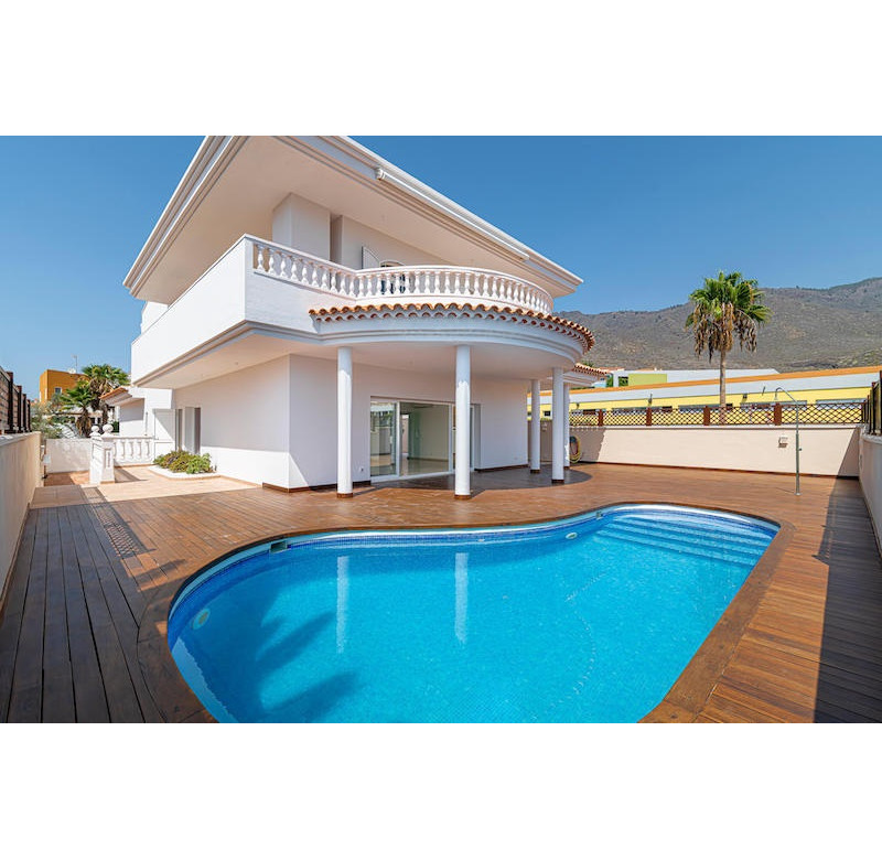 Villa in Los Olivos, Adeje, Tenerife