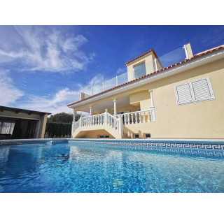 Villa en La Caleta Golf
