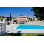 SOLD Wonderful villa in Madroñal neighborhood for sale.