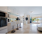SOLD Wonderful villa in Madroñal neighborhood for sale.