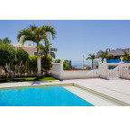 SOLD Wonderful villa in Madroñal neighborhood for sale.