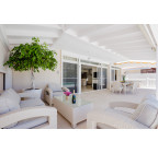 SOLD Wonderful villa in Madroñal neighborhood for sale.