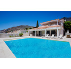SOLD Wonderful villa in Madroñal neighborhood for sale.