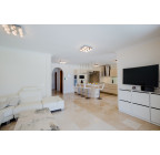 SOLD Wonderful villa in Madroñal neighborhood for sale.