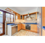 Beautiful villa in Villas Del Duque